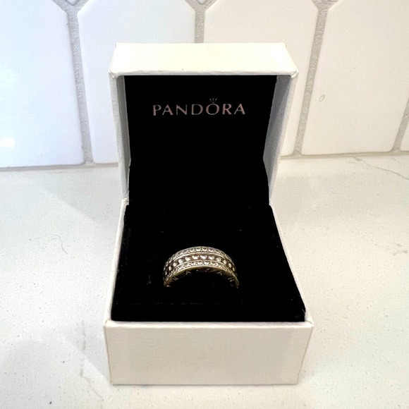 💎Authentic P A N D O R A  Ring💎 - Picture 5 of 6